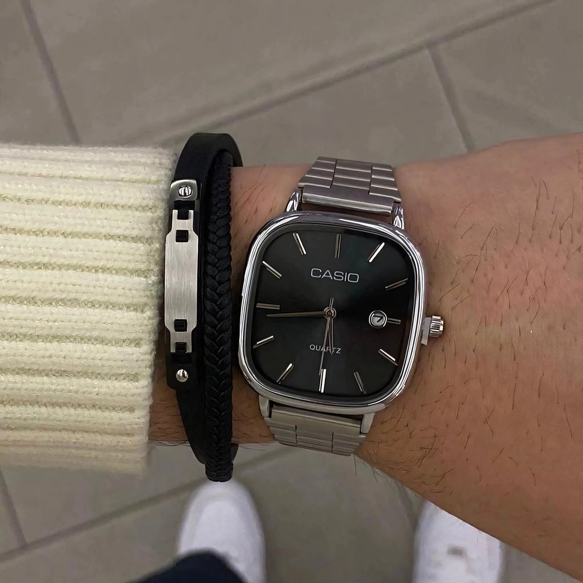 C A S I O Luxurious 36mm Watch - Water Resistant | Transferred steel Relógio CASIO Luxurious 36mm - Unissex Resistente à água | Aço Inoxidável Belleza & Glamour 