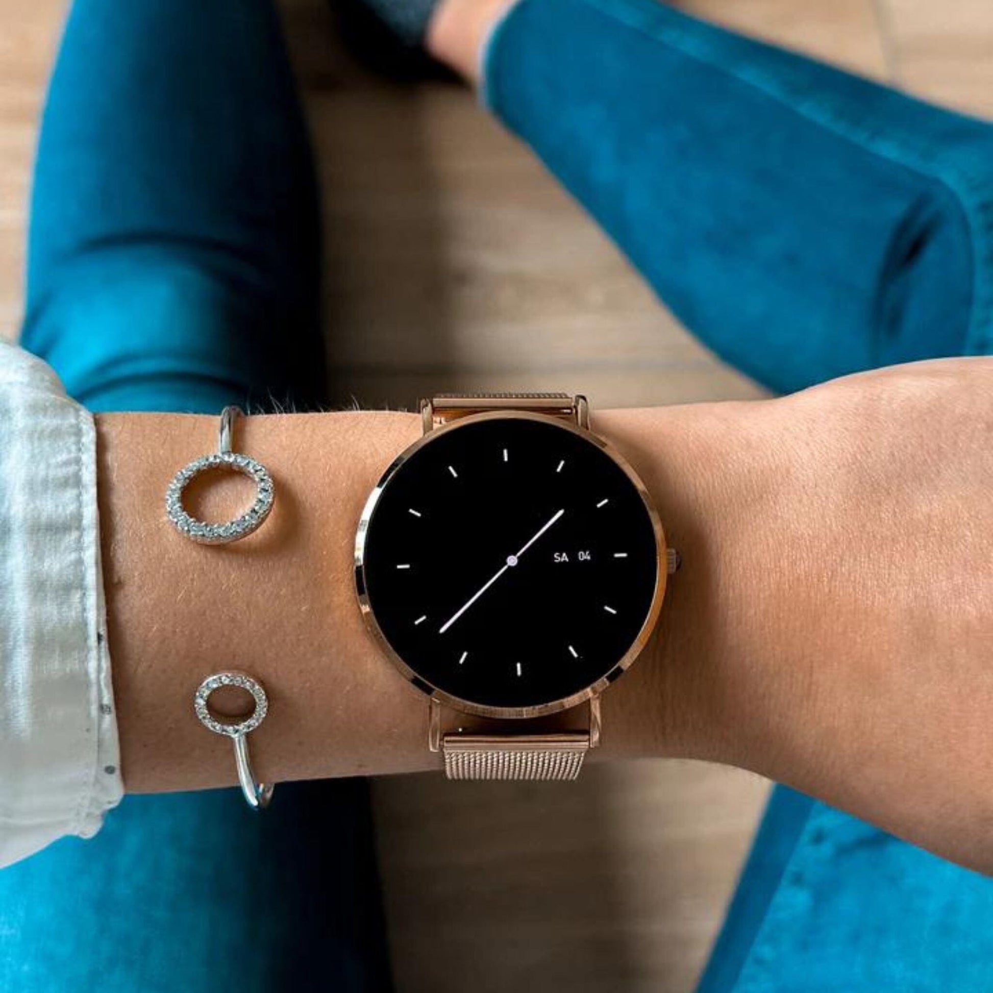 GLAMOURSMART™ - Elegant and Luxurious Smartwatch Belleza & Glamour 