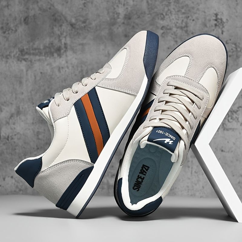 Sideline Leather Sneakers Belleza & Glamour 