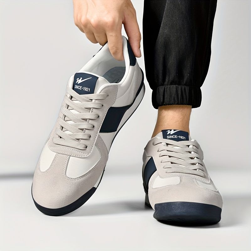 Sideline Leather Sneakers Belleza & Glamour 