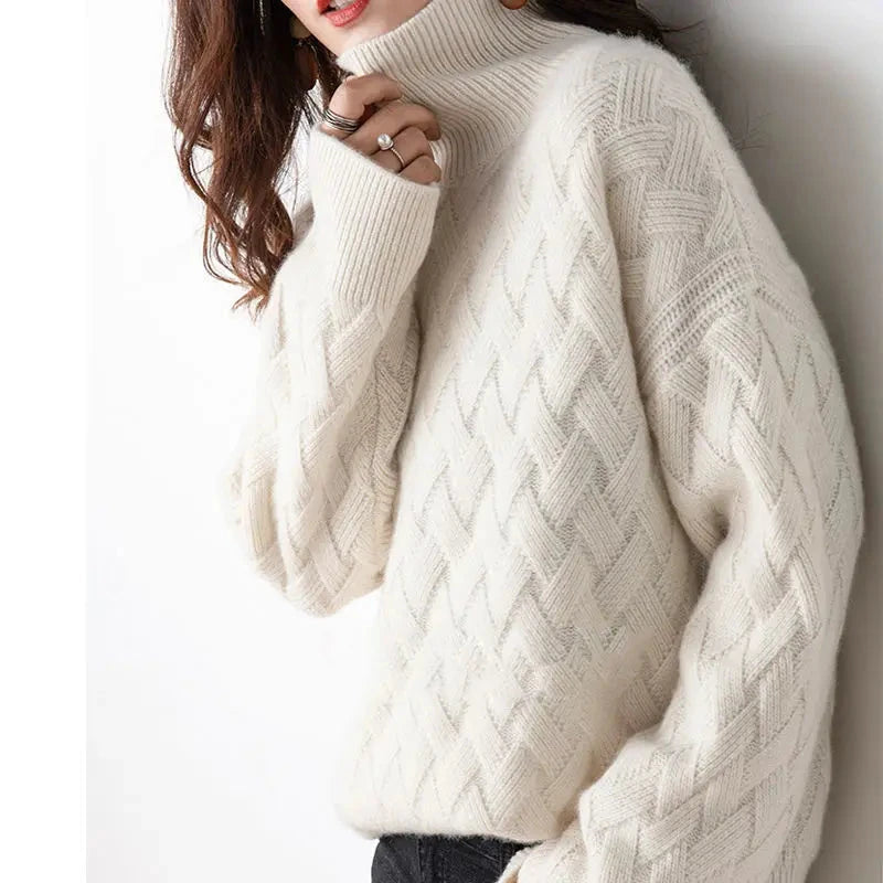 Sophia™ | Graceful Turtleneck Sweater Belleza & Glamour 
