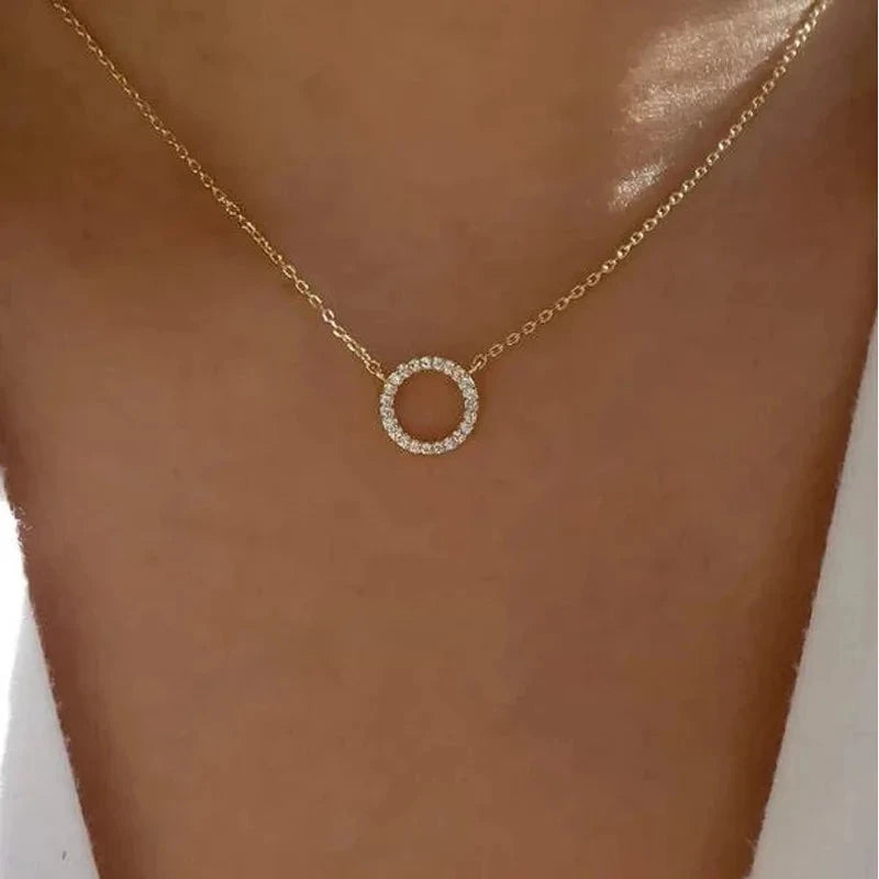Various delicate necklaces Belleza & Glamour 12 - ouro 