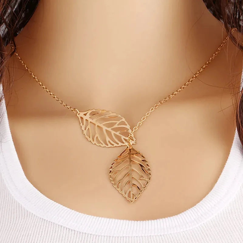 Various delicate necklaces Belleza & Glamour 2 - ouro 